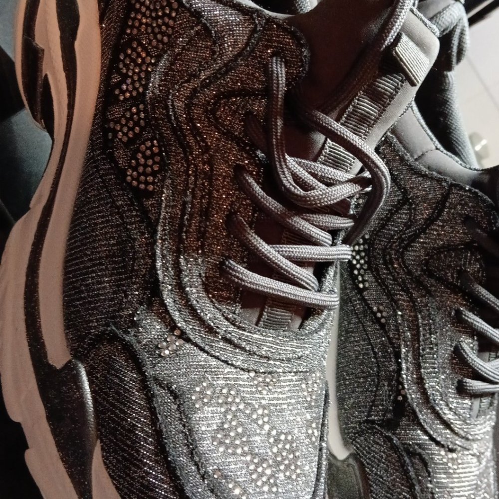 JESSICA Simpson  Speedey 2 Metallic retro chunky Sneakers - Picture 10 of 16